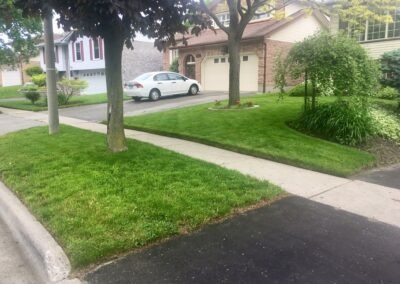 Lawn Maintenance and Seasonal Cleanups in Bowmanville, Oshawa, Whitby and Ontario