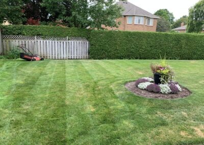 Garden Maintenance, Lawn Maintenance, and Seasonal Cleanups in Bowmanville, Oshawa, Whitby and Ontario